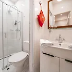 Hotel apartamentowy Revelton