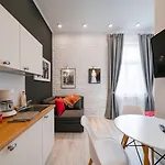 Revelton Hotel apartamentowy