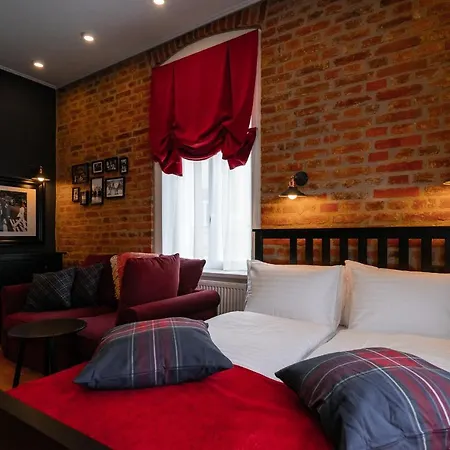 Revelton 아파트호텔 4*