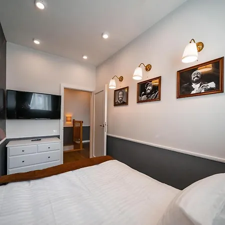 Revelton 아파트호텔