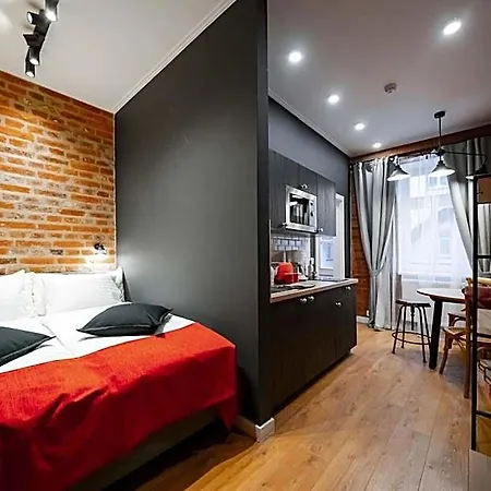 Revelton Aparthotel 4*