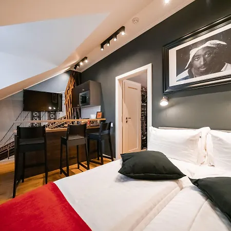 Revelton