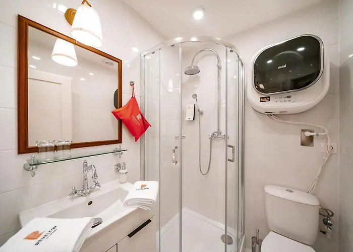 Revelton Aparthotel 4*