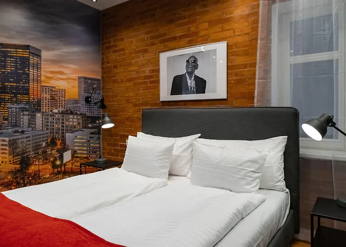 Revelton Aparthotel 4*